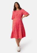 Happy Holly Eloise pleated dress Cerise / Patterned 48/50