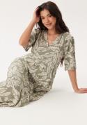 Happy Holly Puff Sleeve Viscose Dress Khaki green/Patterned 36/38