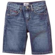 Shortsit & Bermuda-shortsit Tommy Hilfiger  -  6 vuotta