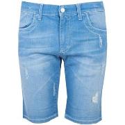 Shortsit & Bermuda-shortsit Bikkembergs  C O 80B FJ S B102  US 33