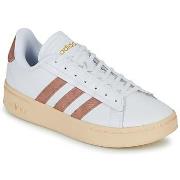 Kengät adidas  GRAND COURT ALPHA  36