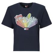 Lyhythihainen t-paita Tommy Jeans  TJW BXY RAINBOW FLAG TEE  EU S