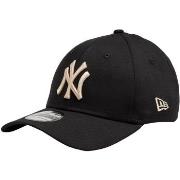 Lippalakit New-Era  League Essentials 39THIRTY New York Yankees Cap  E...