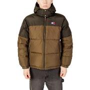 Toppatakki Tommy Hilfiger  TJM ALASKA COLORBLOCk DM0DM17482  EU S