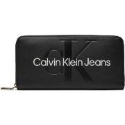 Lompakot Calvin Klein Jeans  SCULPTED ZIP AROUND MONO K60K607634  Yksi...
