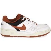 Tennarit Nike  102 FULL FORCE LOW  43