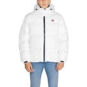 Toppatakki Tommy Hilfiger  TJM FLAG BACK ALASKA DM0DM20479  EU S