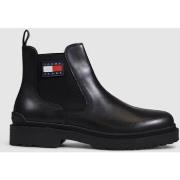 Kengät Tommy Hilfiger  TJM LEATHER CHELSEA EM0EM01448  40