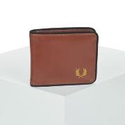 Lompakot Fred Perry  COATED POLYESTER BILLFOLD WALL  Yksi Koko