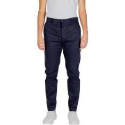 Housut Calvin Klein Jeans  SATEEN STRETCH K10K113423  IT 44