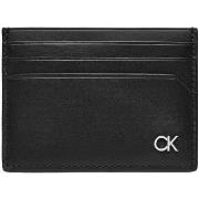 Lompakot Calvin Klein Jeans  METAL CK CARDHOLDER 6CC K50K512286  Yksi ...