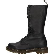 Saappaat Dr. Martens  1B99  36