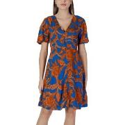 Lyhyt mekko B.young  BYJOSA SHORT VNECK 20813213  FR 34