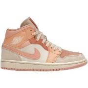 Tennarit Nike  Air Jordan 1 Apricot  37 1/2