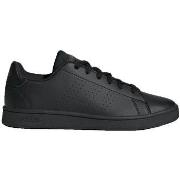 Tennarit adidas  Advantage  40