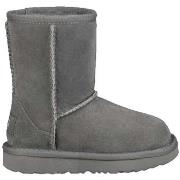 Saappaat UGG  Classic II Short  22