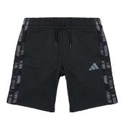 Shortsit & Bermuda-shortsit adidas  JC7498  11 / 12 vuotta