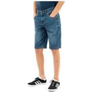 Shortsit & Bermuda-shortsit Levis  -  4 vuotta