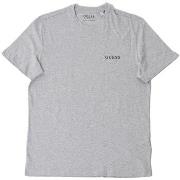 Lyhythihainen t-paita Guess  U4BM03 KCAM1  EU XXL