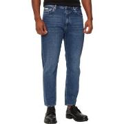 Suorat farkut Calvin Klein Jeans  DAD JEAN J30J326007  IT 48