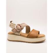 Sandaalit Carmela  162247-01 Camel  39