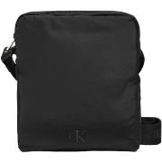 Olkalaukut Calvin Klein Jeans  OVER WEBBING REPORTER18 NY K50K512567  ...