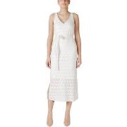 Lyhyt mekko Vila  Viamalina V-Neck S/L Midi/Pb 14104109  EU M