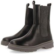 Lastensaappaat Gioseppo  gaaden  32