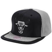 Lippalakit Mitchell And Ness  Chicago Bulls  Yksi Koko