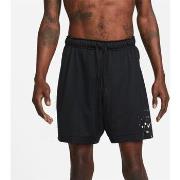 Shortsit & Bermuda-shortsit Nike  Totality Knit  EU L