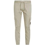 Jogging housut / Ulkoiluvaattee Calvin Klein Jeans  J30J324696  EU M