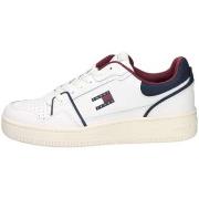 Kengät Tommy Hilfiger  EM0EM01612  41