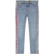 Farkut Levis  3EA998  8 vuotta