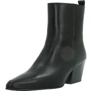 Kengät Alpe  5202 03  38