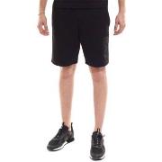 Shortsit & Bermuda-shortsit Emporio Armani  7M000905AF13512UC001  EU S