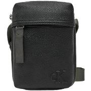 Olkalaukut Calvin Klein Jeans  LV04G3080G  Yksi Koko