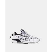 Kengät Versace  79YA3SA6 ZSD06  42