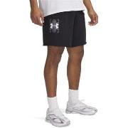 Shortsit & Bermuda-shortsit Under Armour  1390147001  EU M