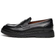 Kengät NeroGiardini  Ilcea Tr Novi Light 8338 N  42