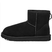 Saappaat UGG  W Classic Mini Ii  37
