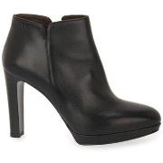 Kengät NeroGiardini  Pandora  37