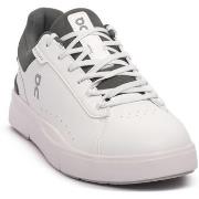 Tennarit On  THE ROGER ADVANTAGE  46