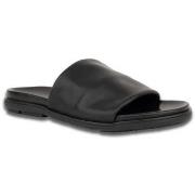 Rantasandaalit Sergio Moretti  -  42