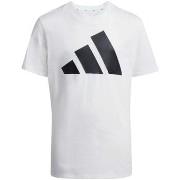 Lyhythihainen t-paita adidas  -  11 / 12 vuotta