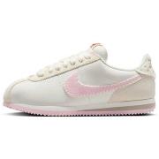 Tennarit Nike  Cortez Valentine's Day (2025)  36
