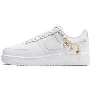 Kengät Nike  Air Force 1 Low LX Lucky Charms White  41
