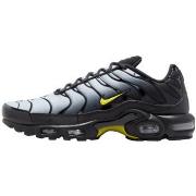 Kengät Nike  Air Max Plus Black Opti Yellow  46