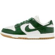 Kengät Nike  Dunk Low LX Gorge Green Ostrich  40