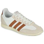 Kengät adidas  BARREDA LO  36
