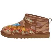 Kengät UGG  Classic Ultra Mini Boot Palace Chestnut Camo  42